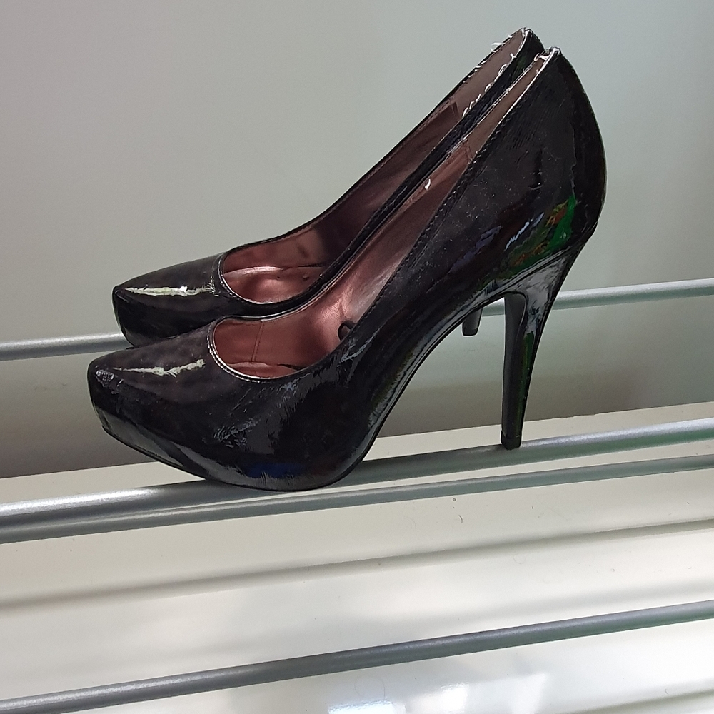 Forever 21 Patent Platform Pumps Black Leapord Print | Size 10